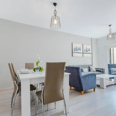 Paradise Promenade Apartment, 2min Distance From Marina Апартаменты *