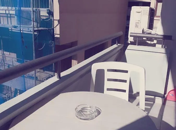 Paradise Promenade Apartment, 2min Distance From Marina Apartmán Larnaca